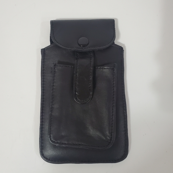 New without Tags- Velcro pouch Leather - Picture 1 of 9